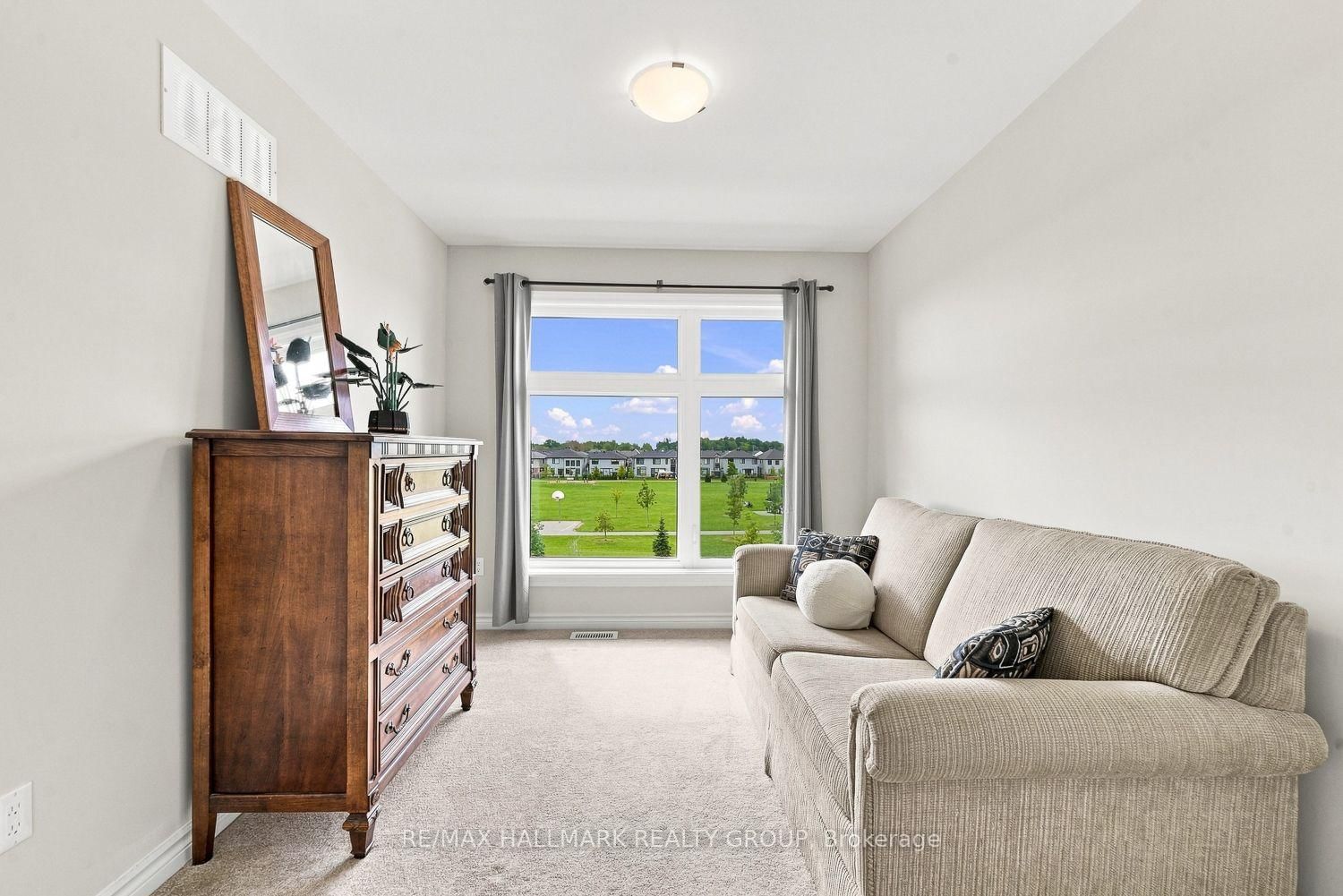 881 Couloir Road • Ottawa, ON photo 23
