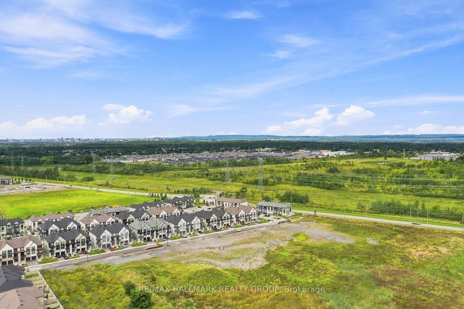 881 Couloir Road • Ottawa, ON photo 32