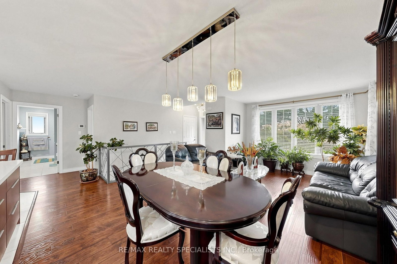 14 Kimberly Court • Brantford, ON photo 8