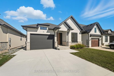 40 IVY Crescent • Thorold, ON photo 4