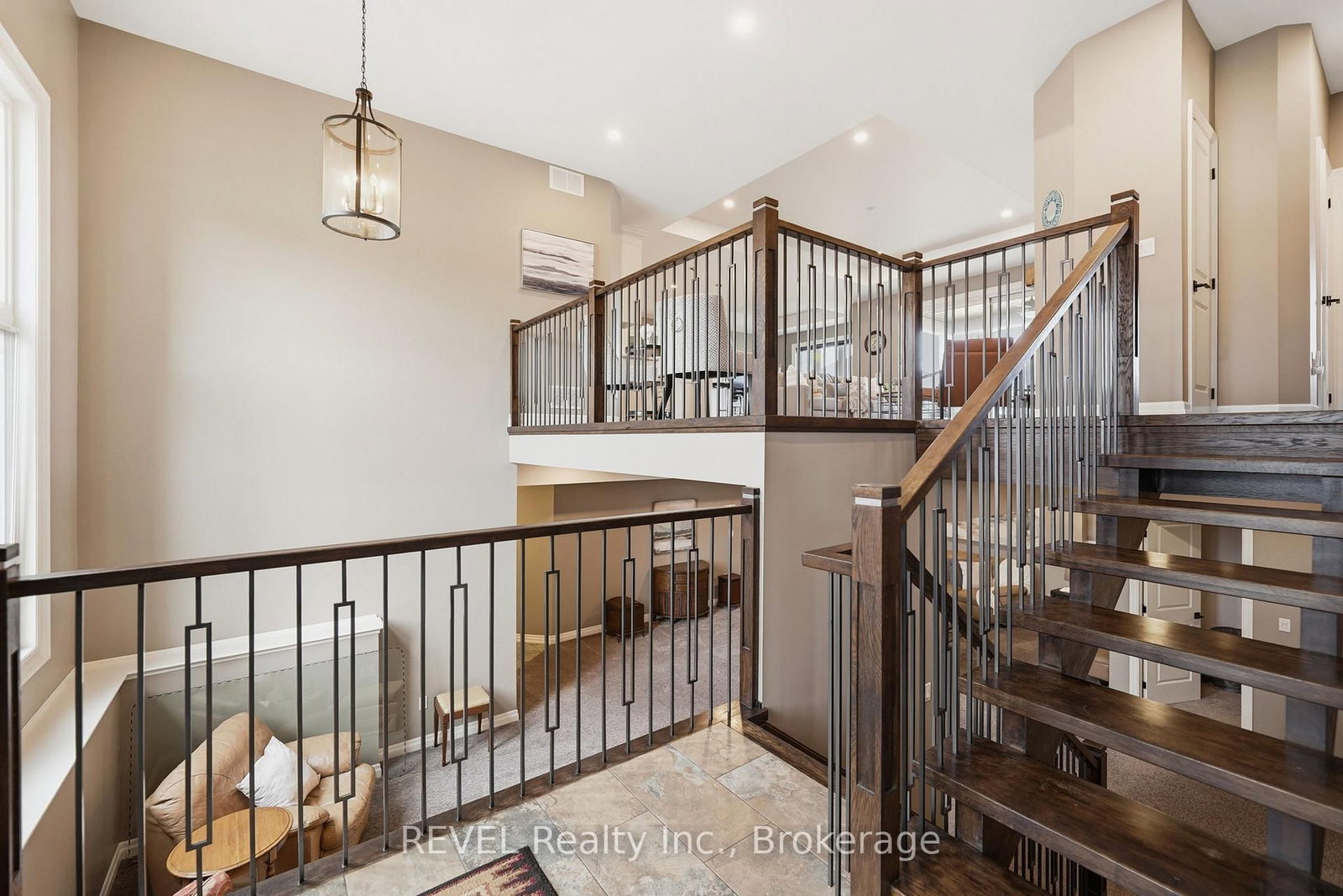713 Clarence Street • Port Colborne, ON photo 5