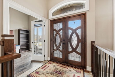 713 Clarence Street • Port Colborne, ON photo 6