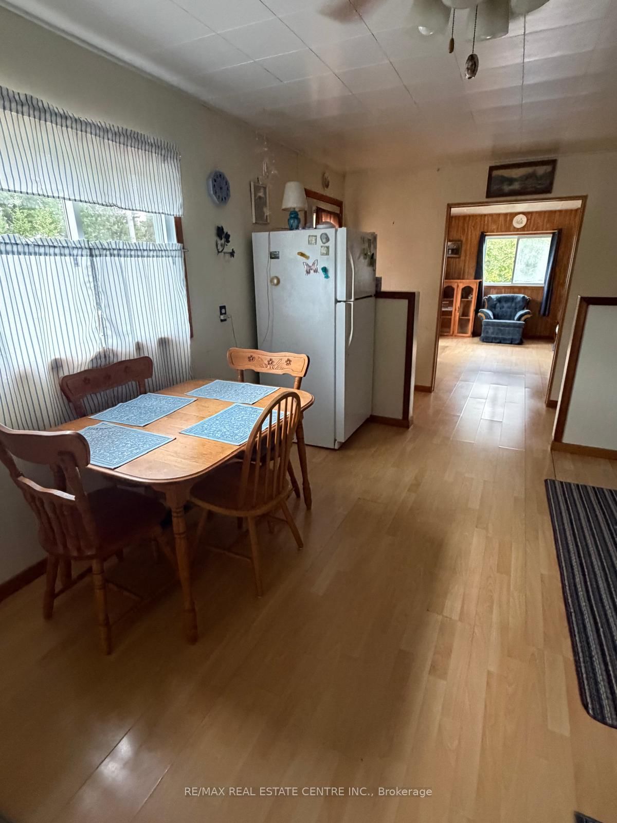 38 2nd Avenue • South Algonquin, ON photo 11