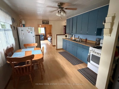 38 2nd Avenue • South Algonquin, ON photo 5