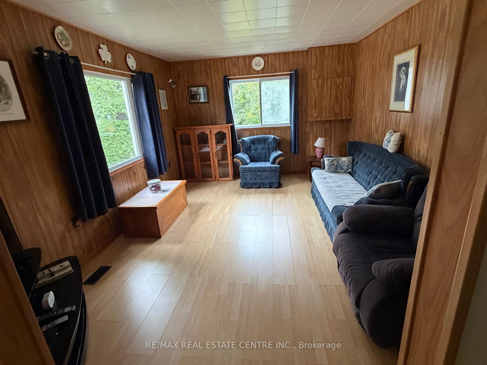 38 2nd Avenue • South Algonquin, ON photo 9