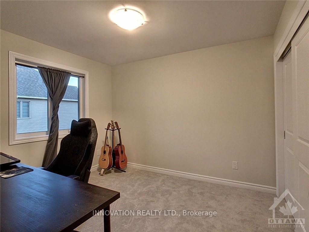327 Barrett Farm Drive N • Ottawa, ON photo 18