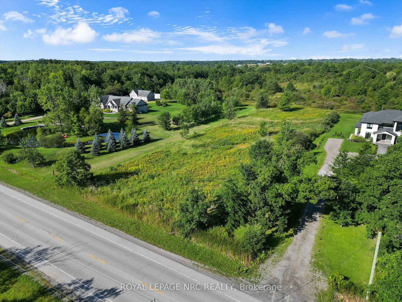 VL Montrose Road • Niagara Falls, ON photo 4