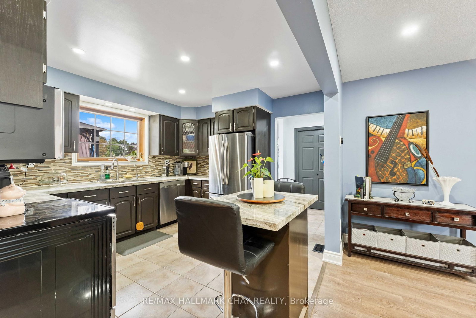 6 Maes Crescent • Mulmur, ON photo 15