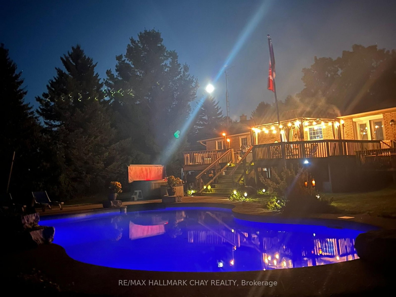 6 Maes Crescent • Mulmur, ON photo 4