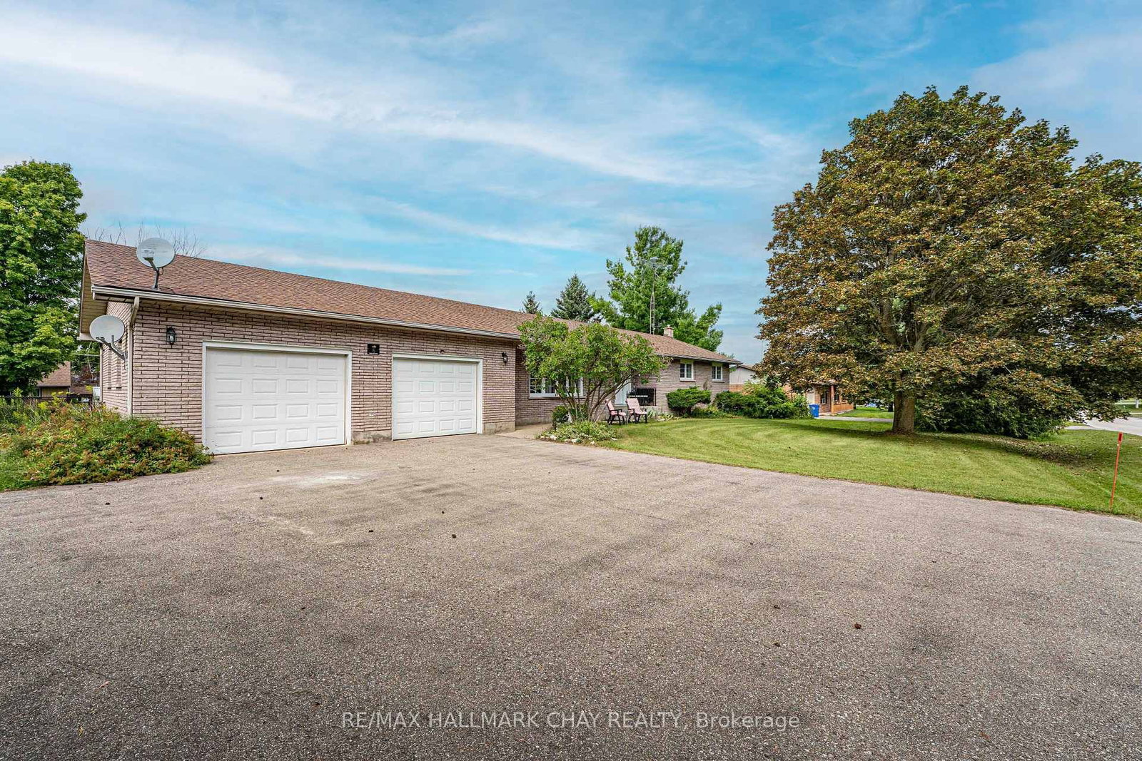 6 Maes Crescent • Mulmur, ON photo 5