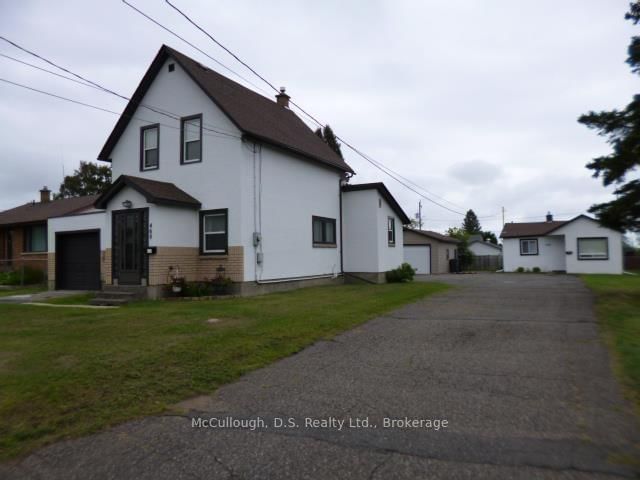 458 & 460 Egan Street