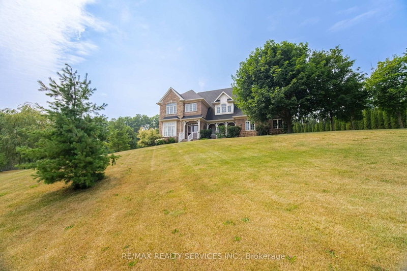 15 Upper Canada Drive