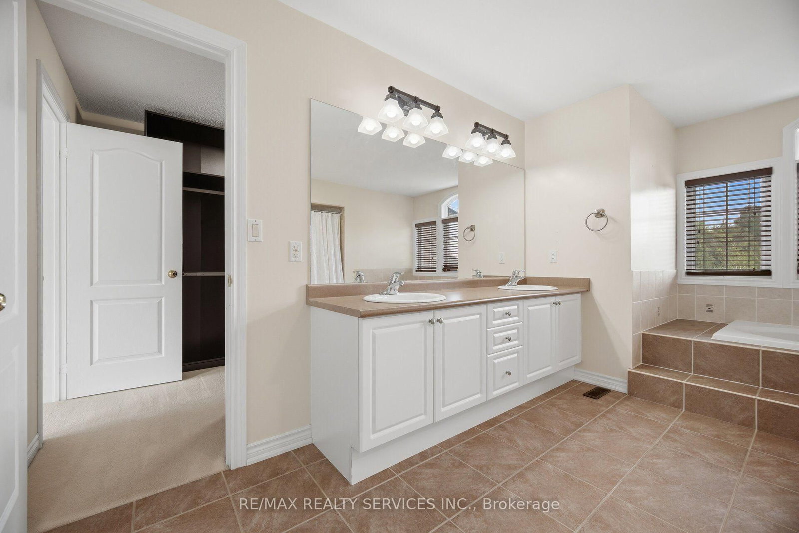 15 Upper Canada Drive • Erin, ON photo 31