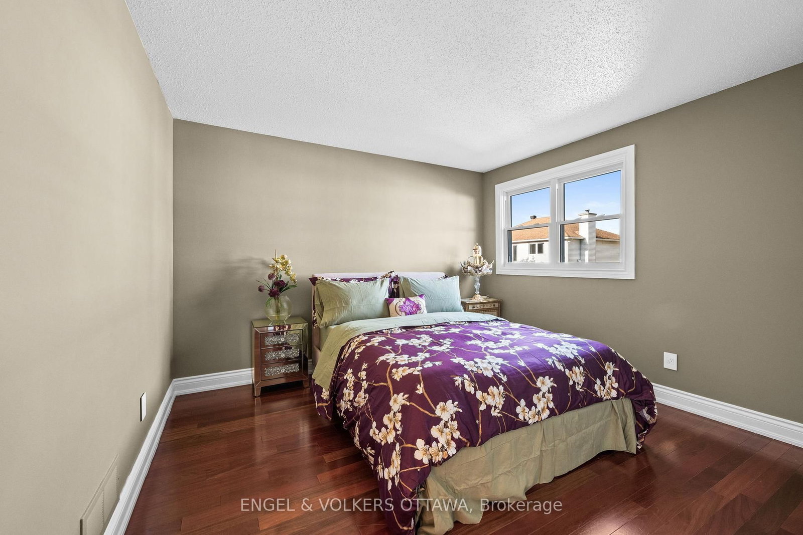 563 Merkley Drive • Ottawa, ON photo 23