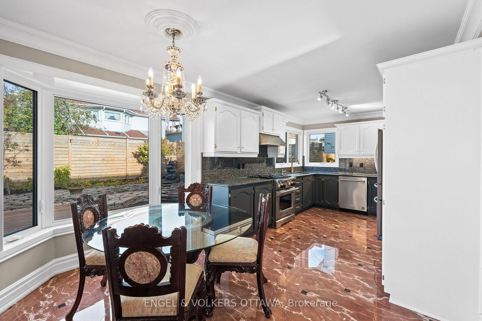 563 Merkley Drive • Ottawa, ON photo 8