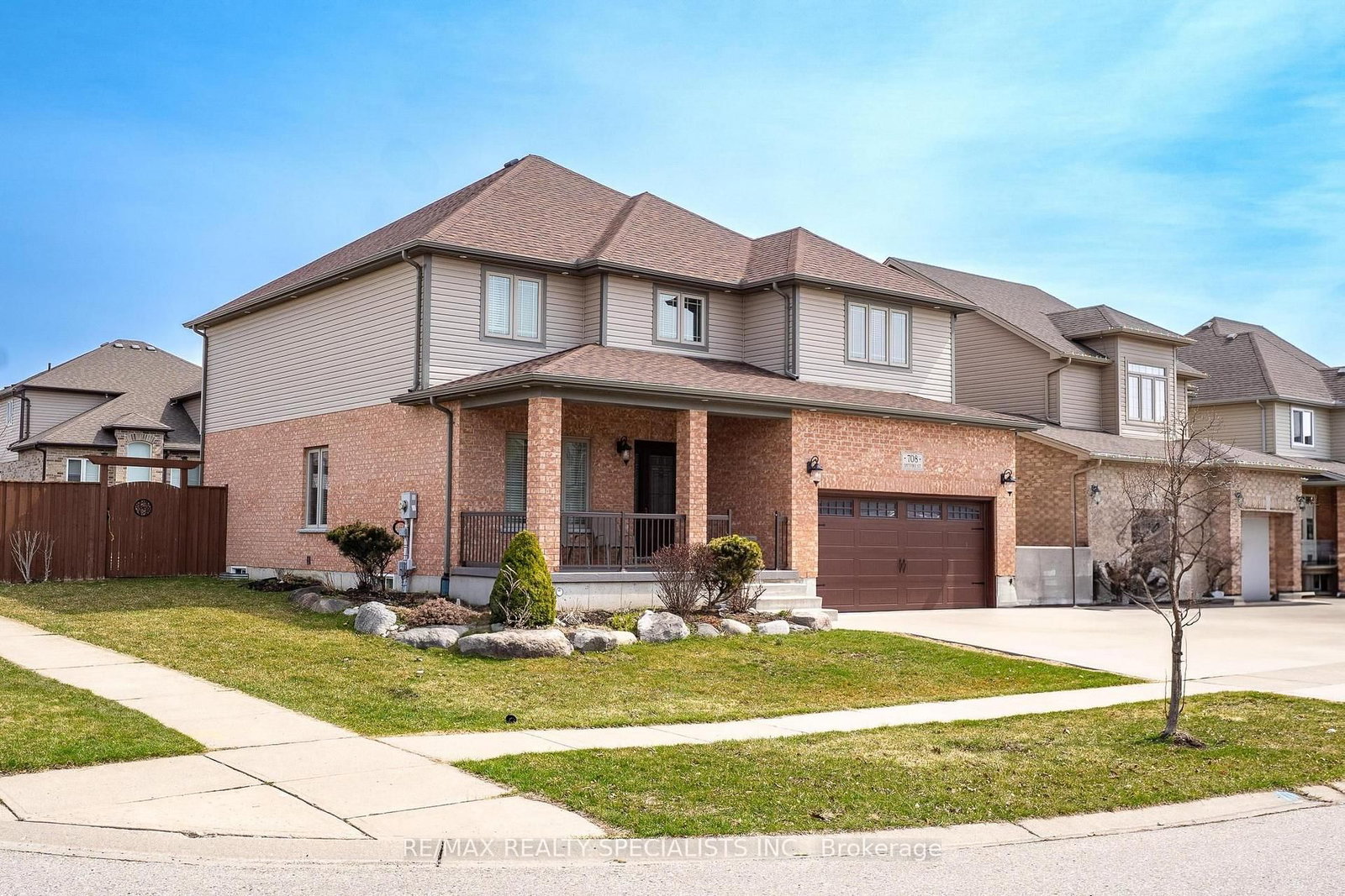 708 Spitfire Street • Woodstock, ON photo 1