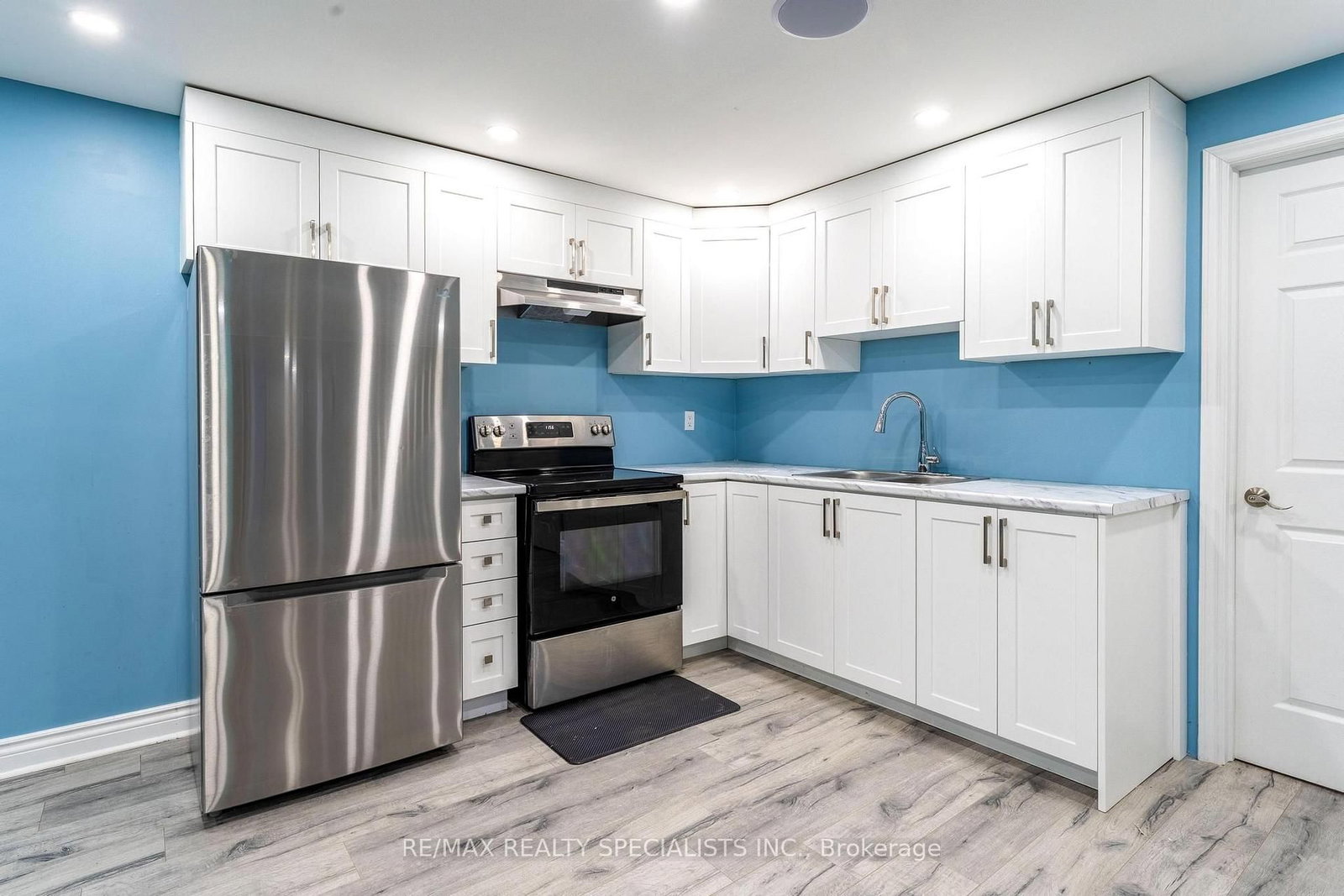 708 Spitfire Street • Woodstock, ON photo 26
