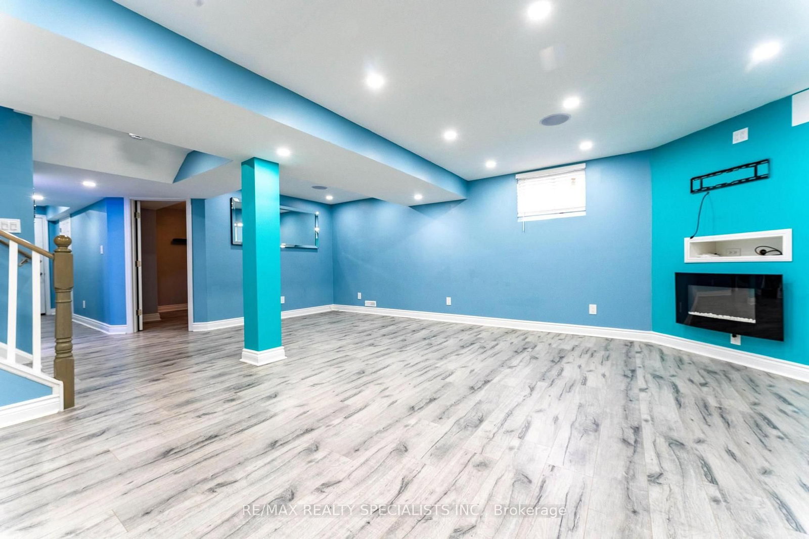 708 Spitfire Street • Woodstock, ON photo 27