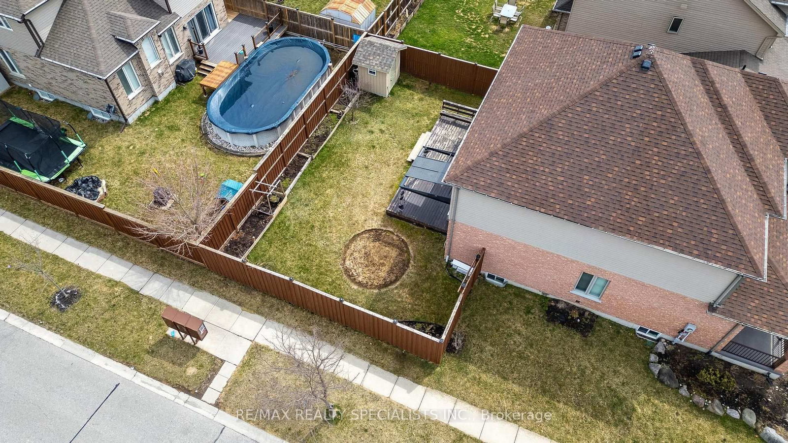 708 Spitfire Street • Woodstock, ON photo 36