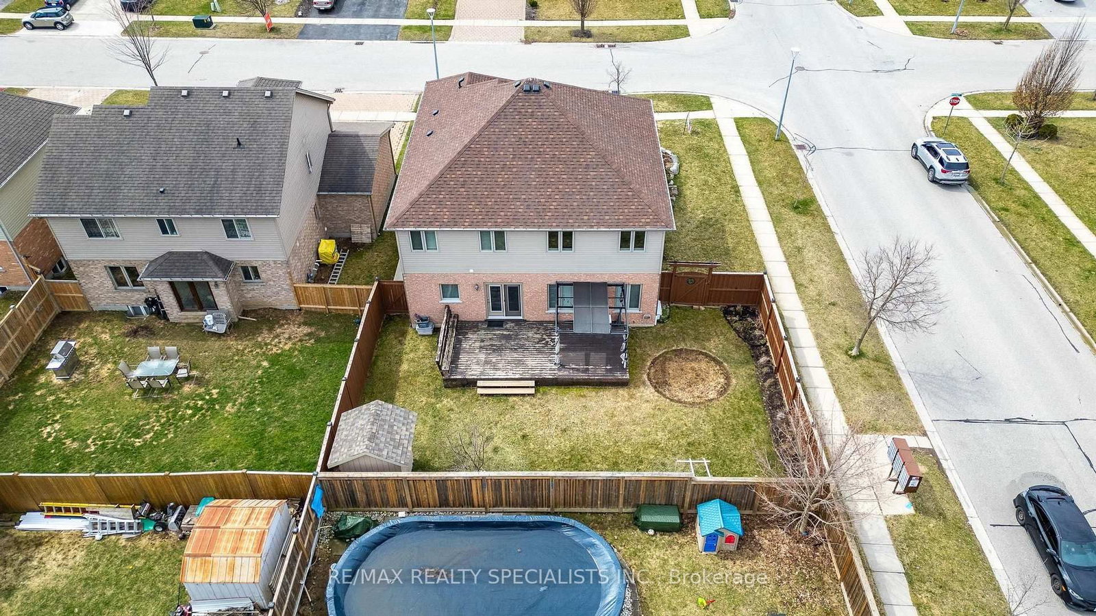 708 Spitfire Street • Woodstock, ON photo 38