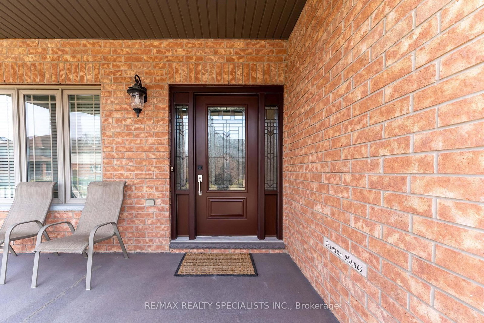 708 Spitfire Street • Woodstock, ON photo 6