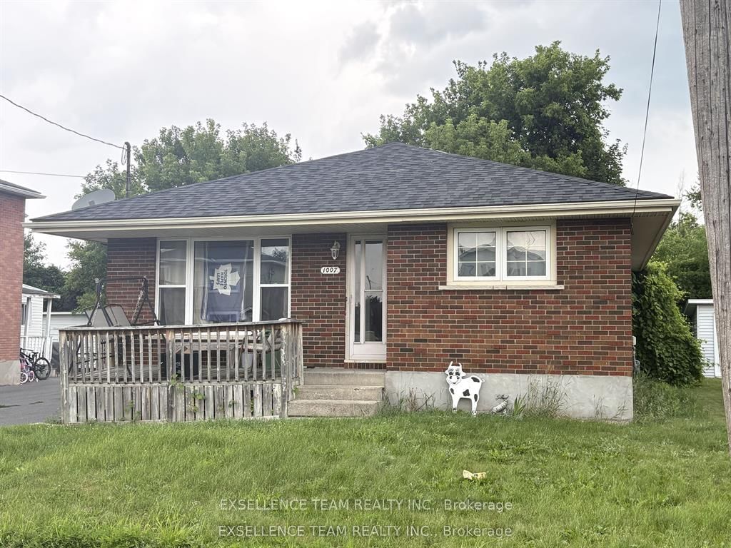 1007 GRAND Avenue • Cornwall, ON photo 1