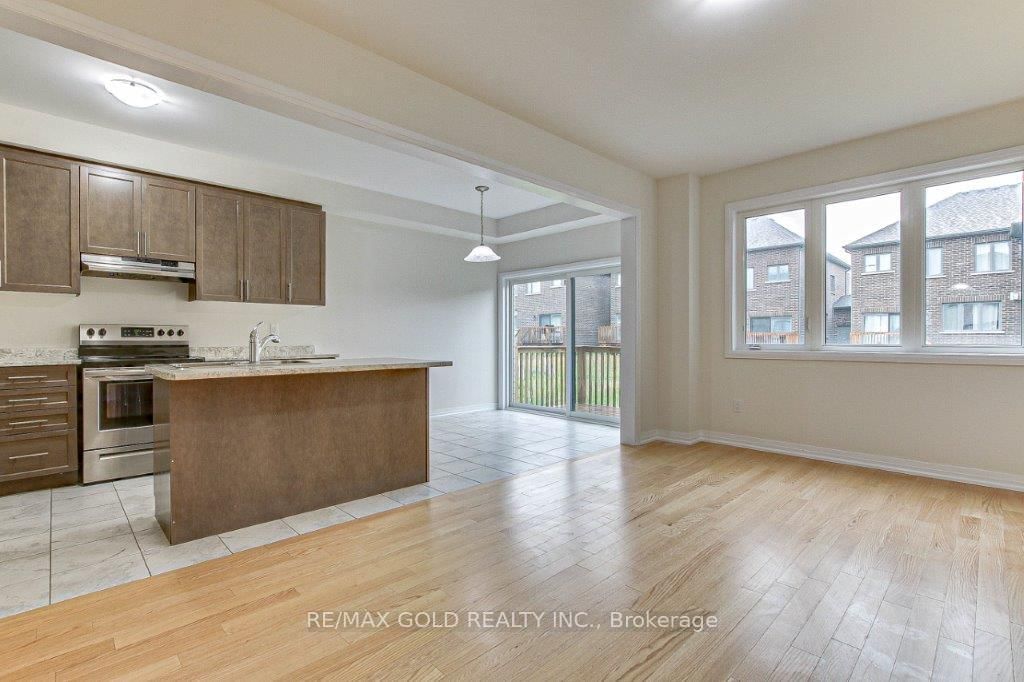 120 Huntingford Trail • Woodstock, ON photo 10