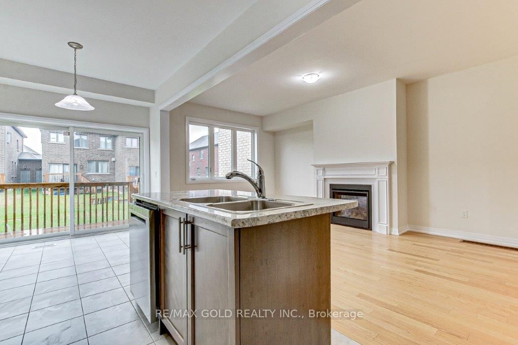 120 Huntingford Trail • Woodstock, ON photo 14