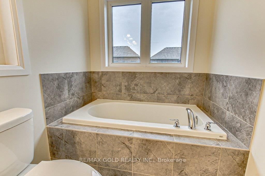 120 Huntingford Trail • Woodstock, ON photo 18