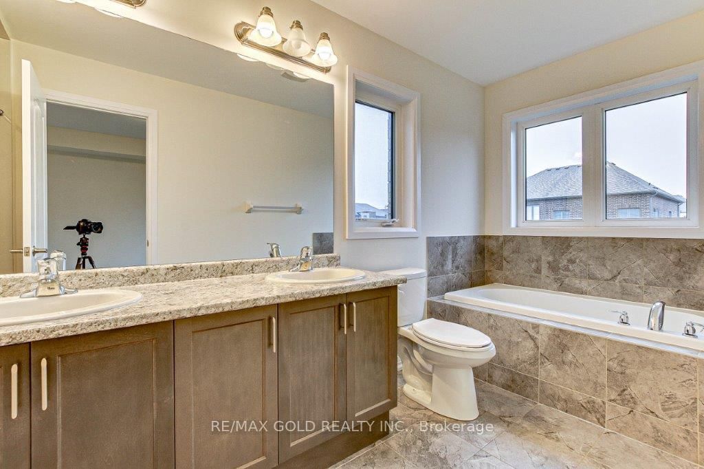 120 Huntingford Trail • Woodstock, ON photo 19