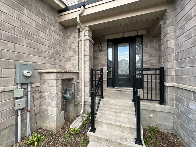 120 Huntingford Trail