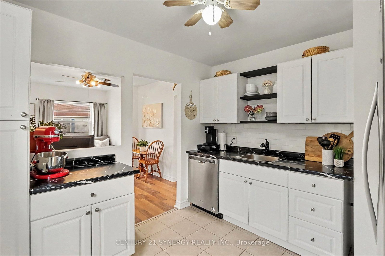 3 McKenzie Avenue • Smiths Falls, ON photo 3