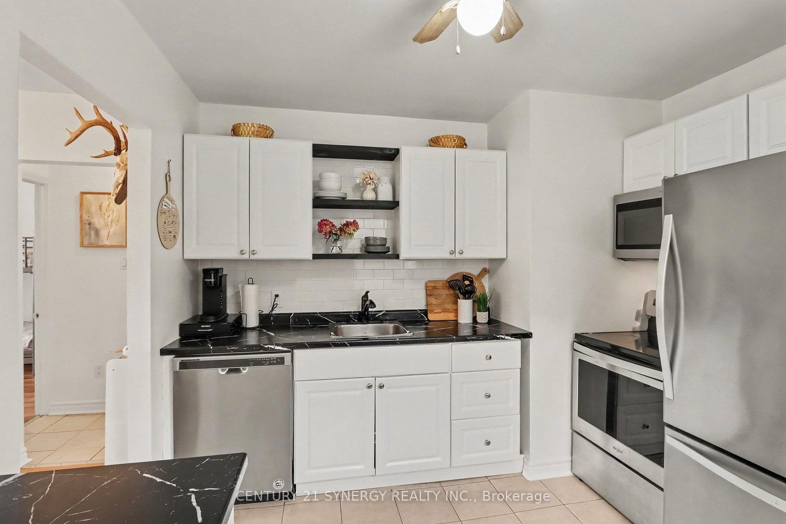 3 McKenzie Avenue • Smiths Falls, ON photo 4