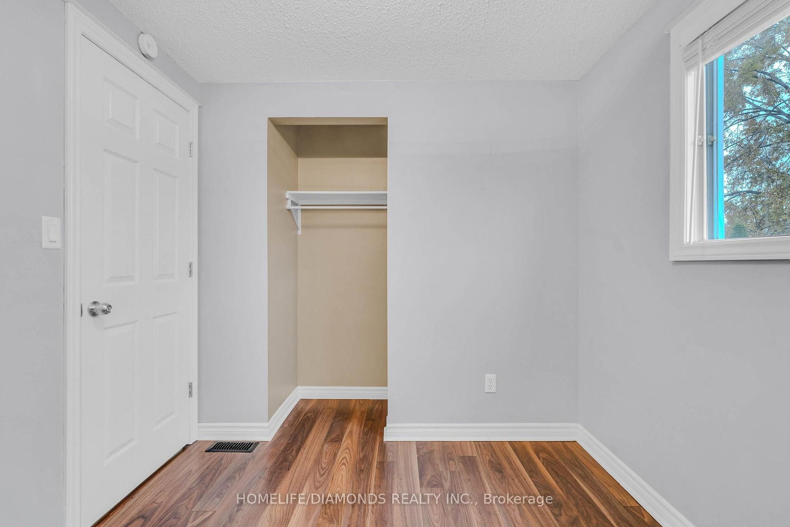 15 Keefer Road • Thorold, ON photo 21