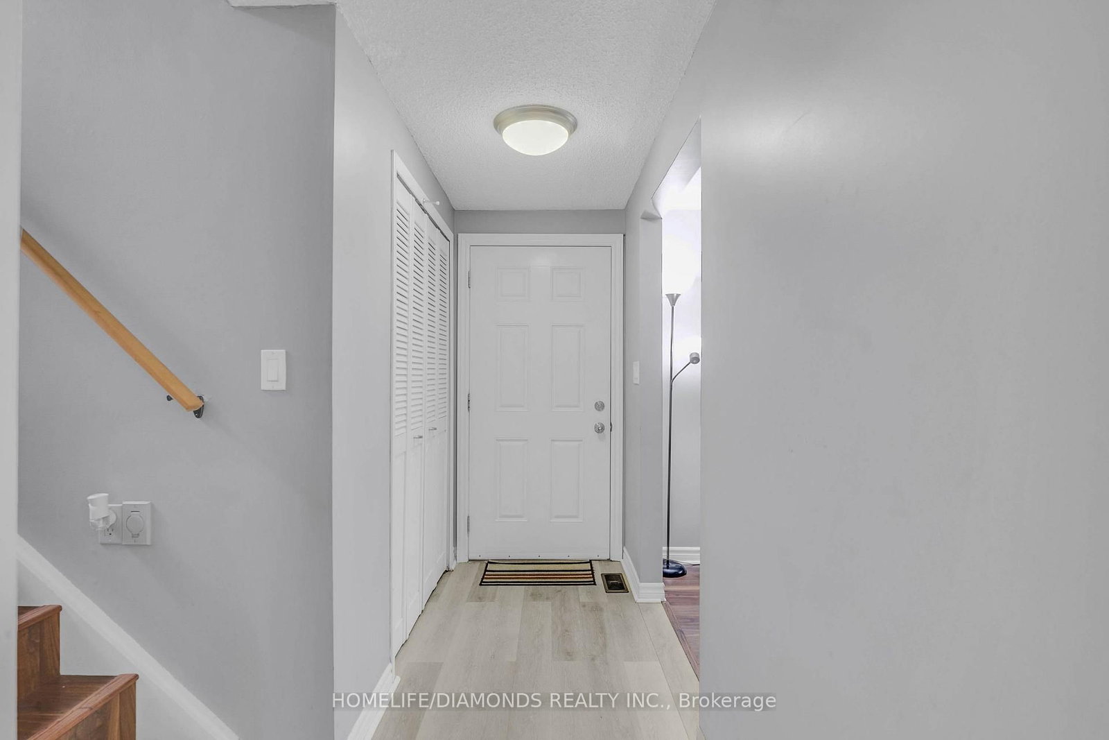15 Keefer Road • Thorold, ON photo 6