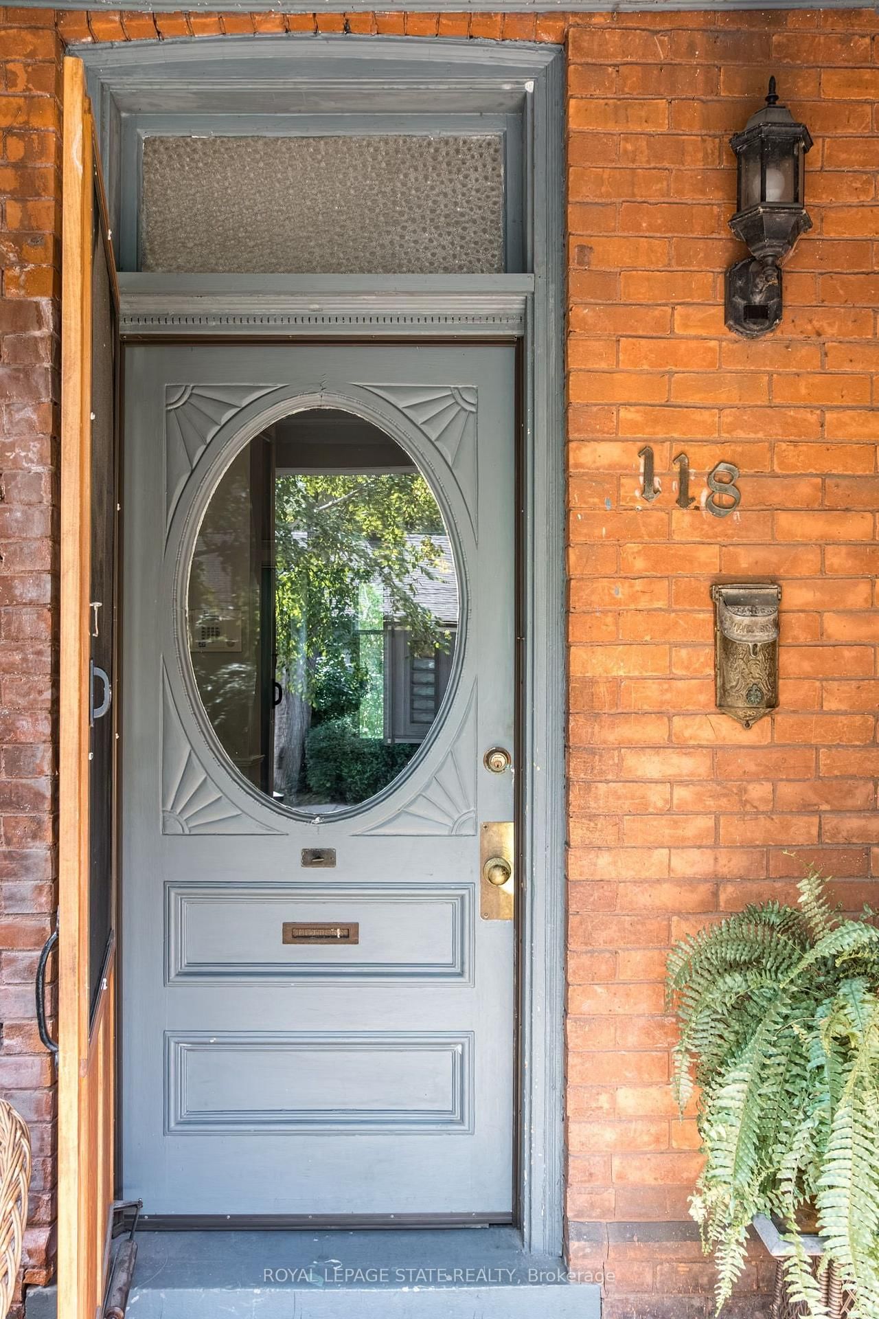 118 Markland Street • Hamilton, ON photo 4