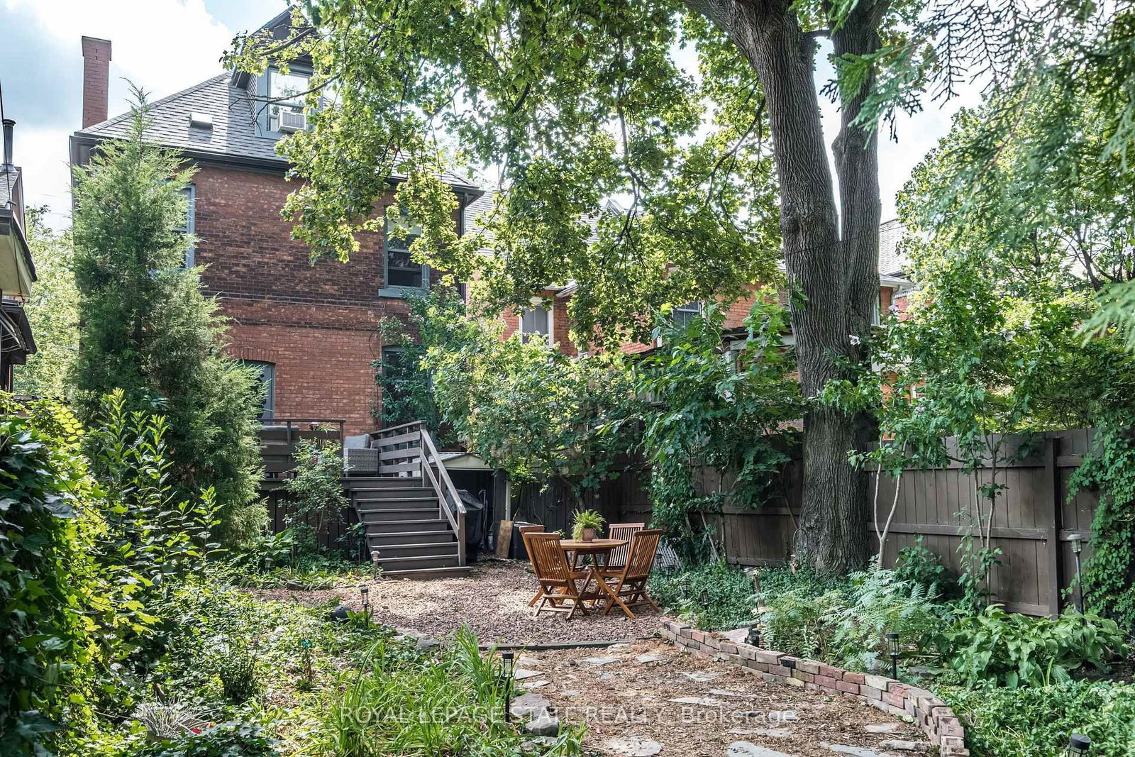 118 Markland Street • Hamilton, ON photo 40