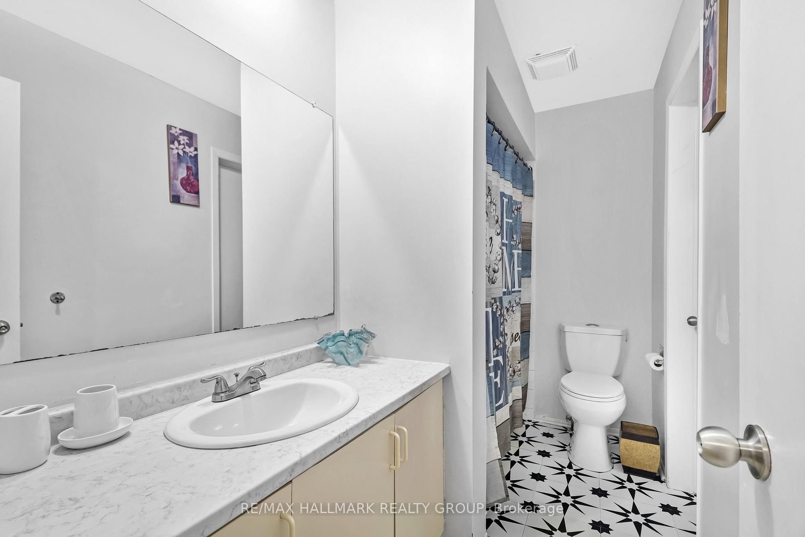 472 Valade Crescent • #14 • Ottawa, ON photo 20