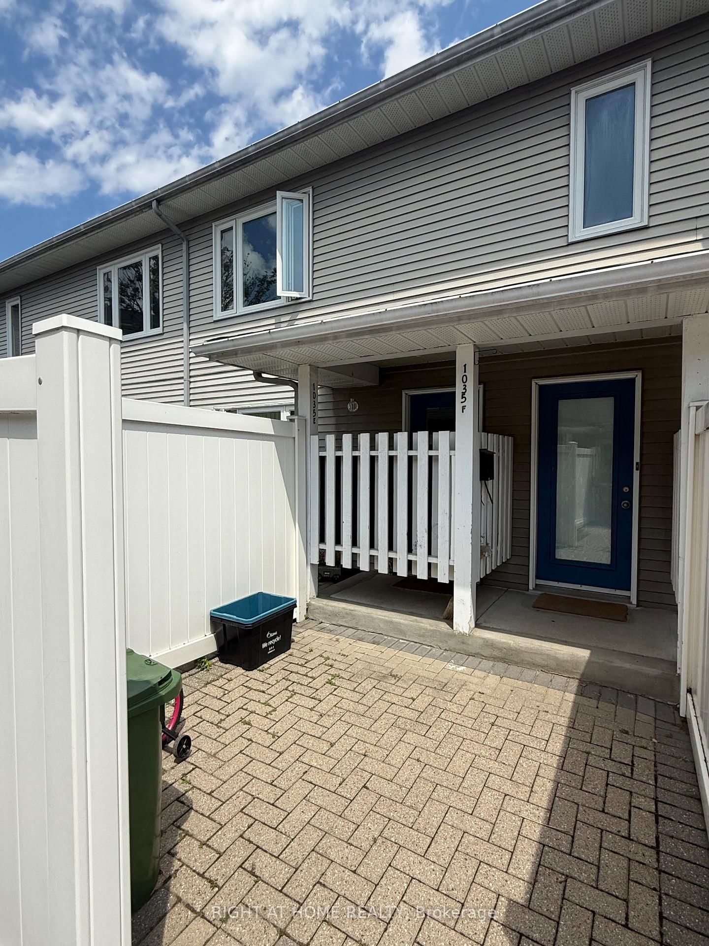 1035 Cummings Avenue • #B • Ottawa, ON photo 2