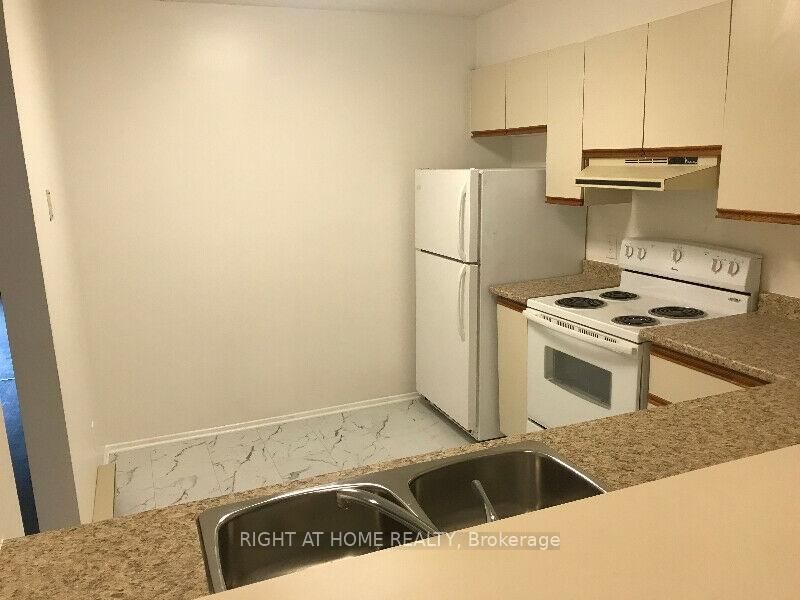 1035 Cummings Avenue • #B • Ottawa, ON photo 5