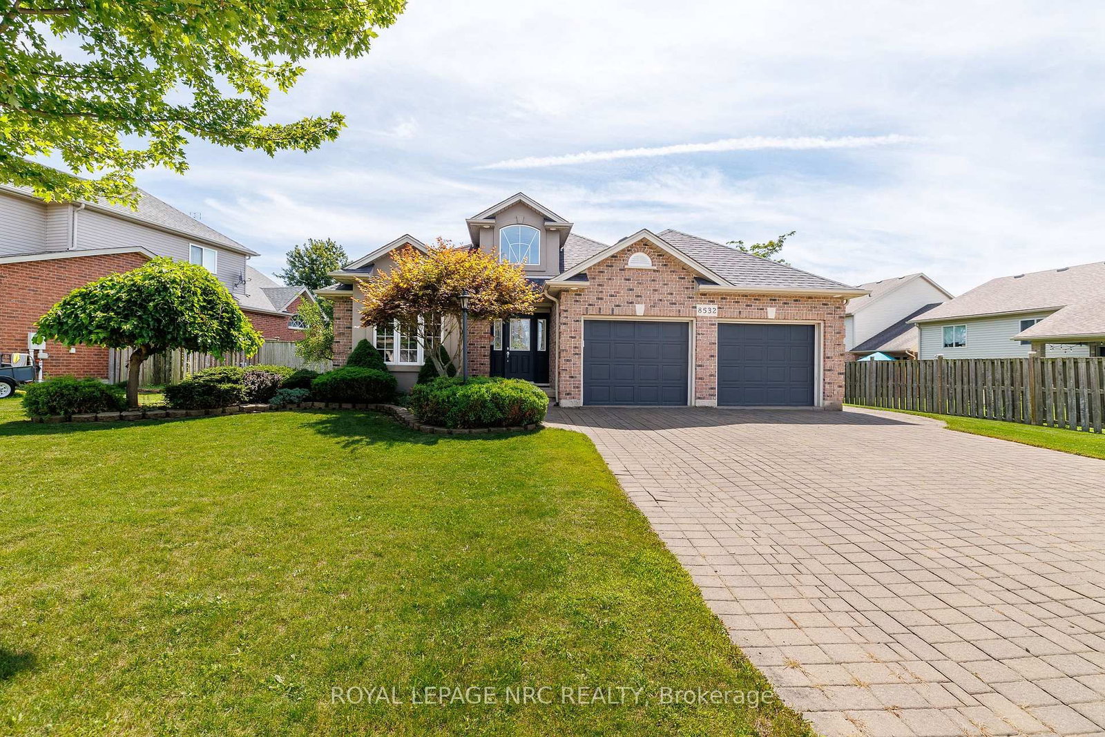 8532 HEIKOOP Crescent • Niagara Falls, ON photo 2