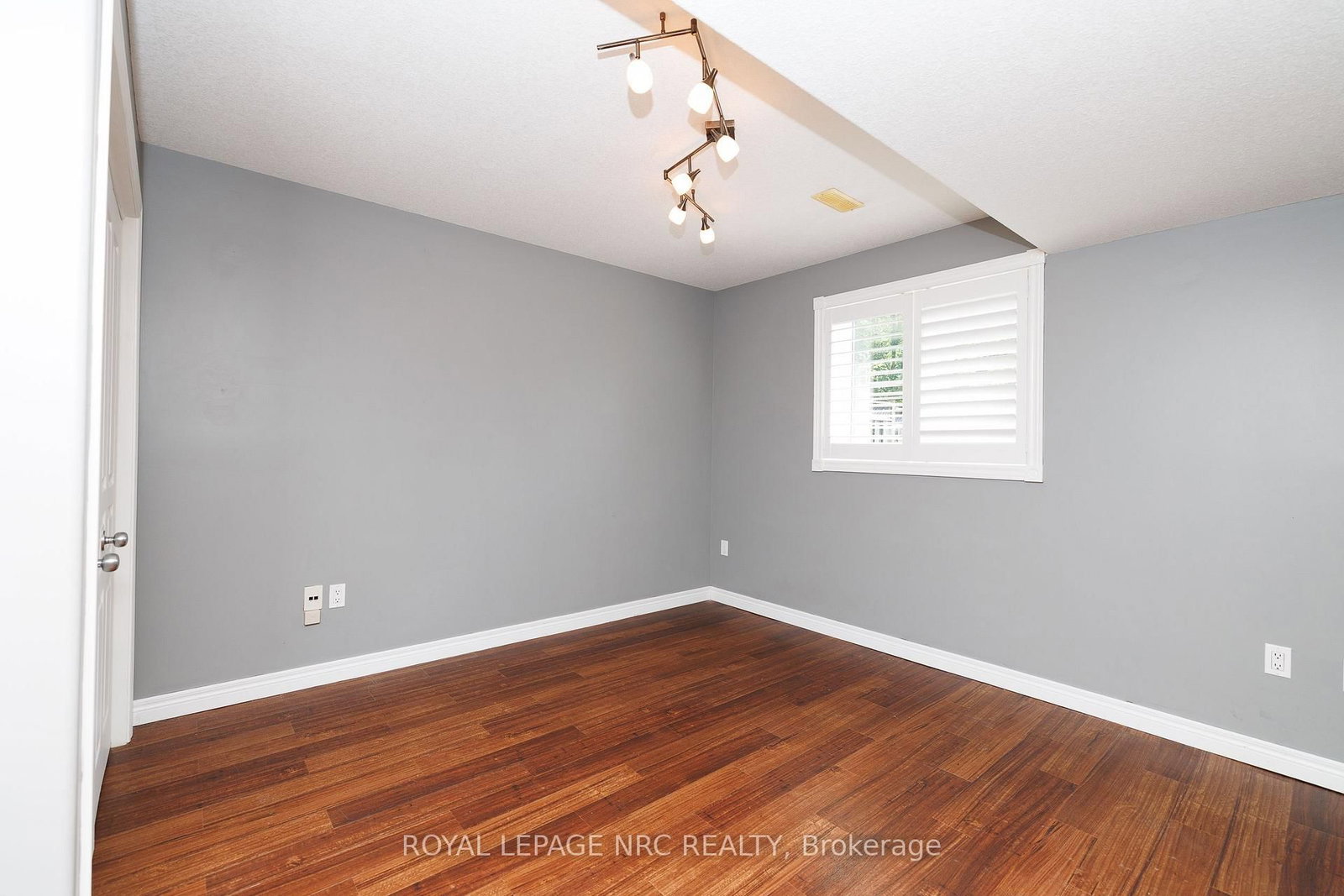 8532 HEIKOOP Crescent • Niagara Falls, ON photo 37