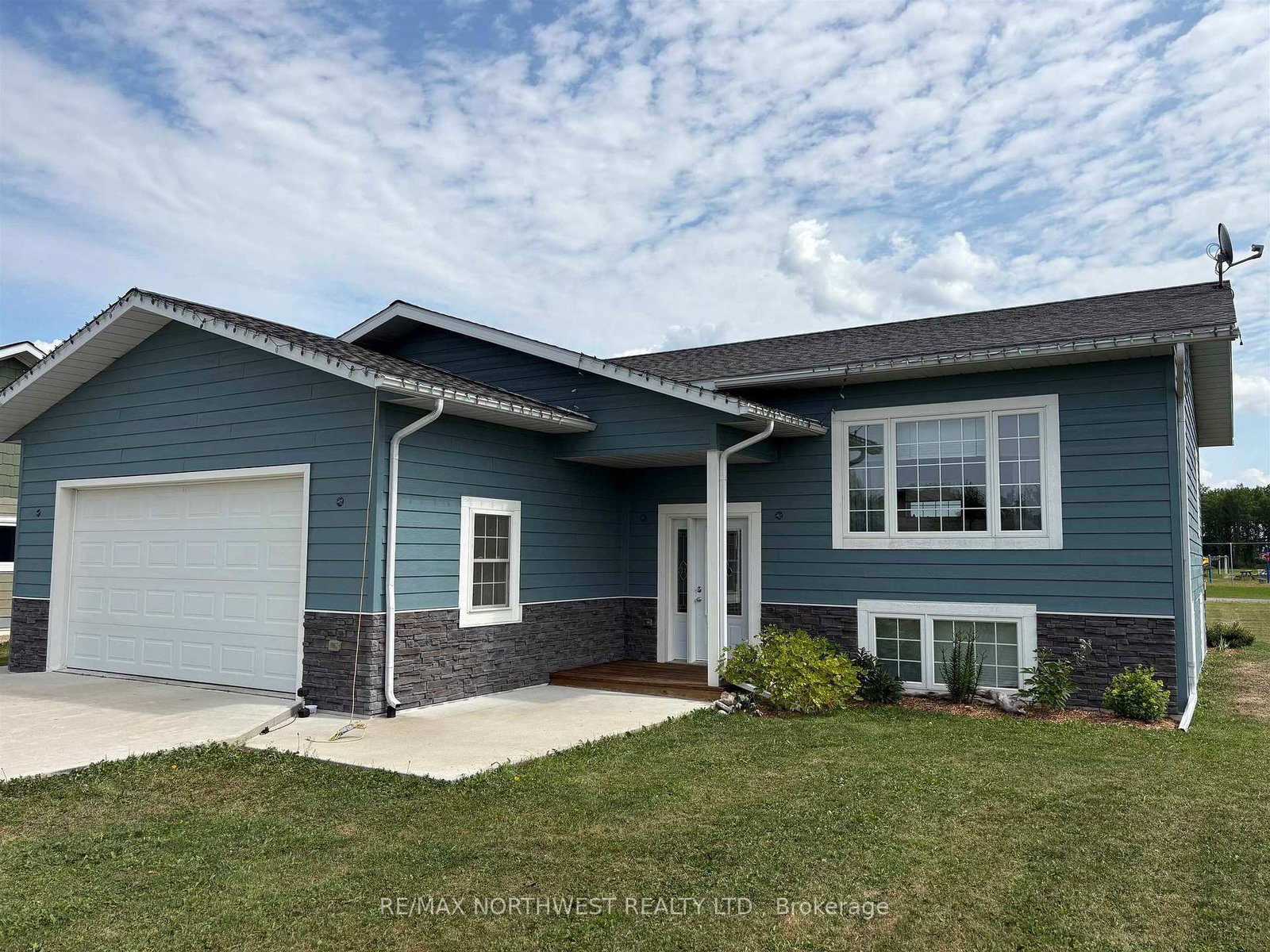 8 Spruce Drive • Emo, ON photo 1