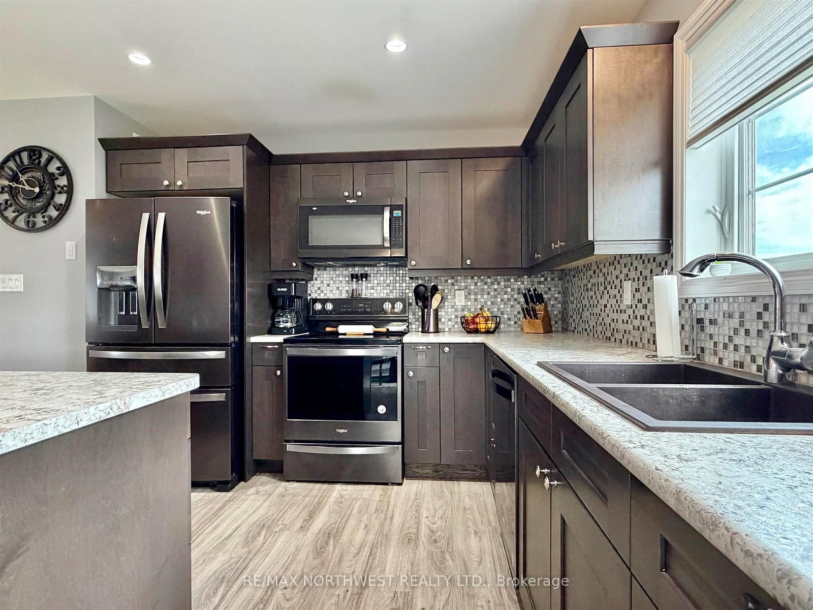 8 Spruce Drive • Emo, ON photo 4