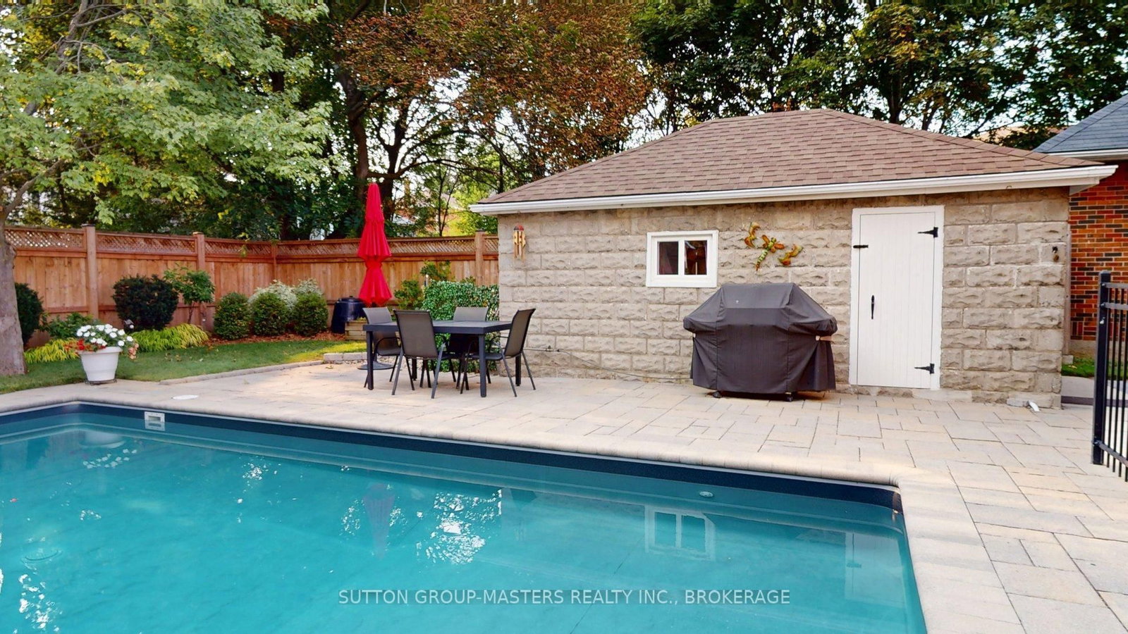 160 Napier Street • Kingston, ON photo 4