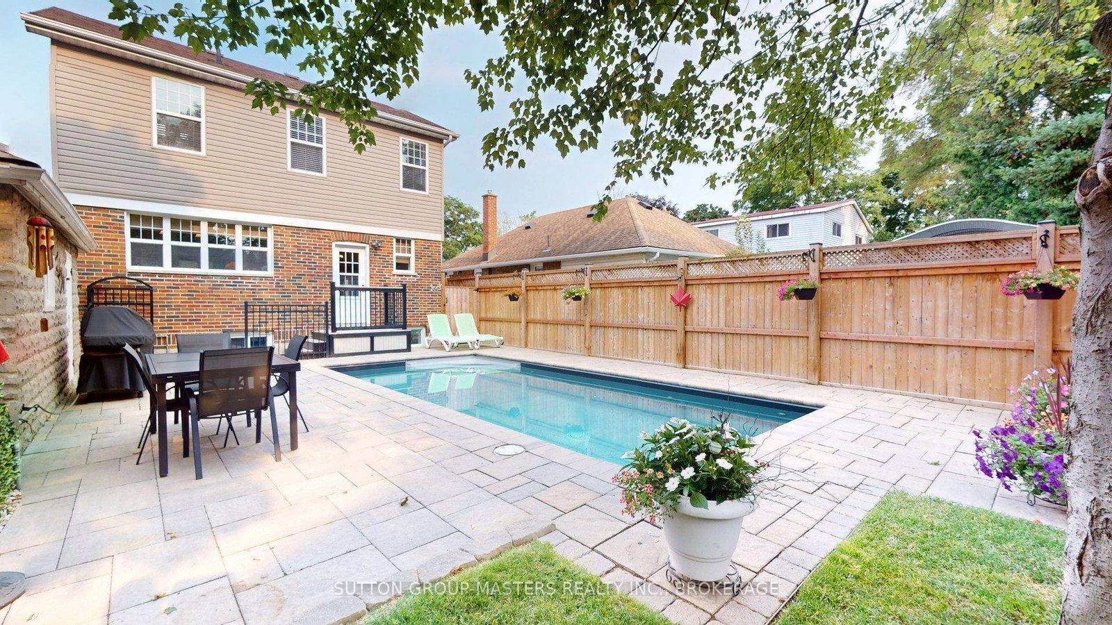 160 Napier Street • Kingston, ON photo 7