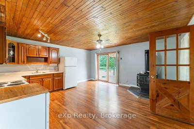 520 Huron Road • South Bruce Peninsula, ON photo 4