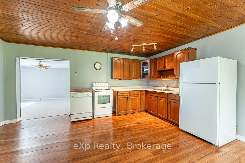 520 Huron Road • South Bruce Peninsula, ON photo 7
