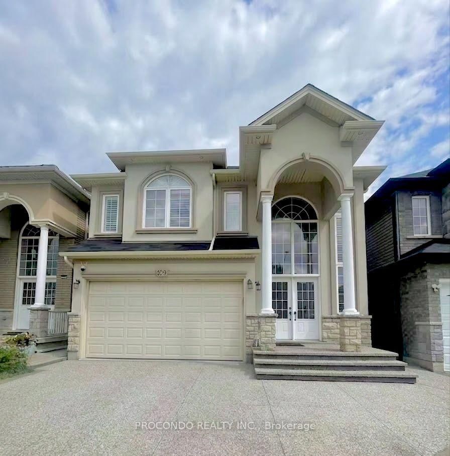 109 Chartwell Circle • Hamilton, ON photo 1