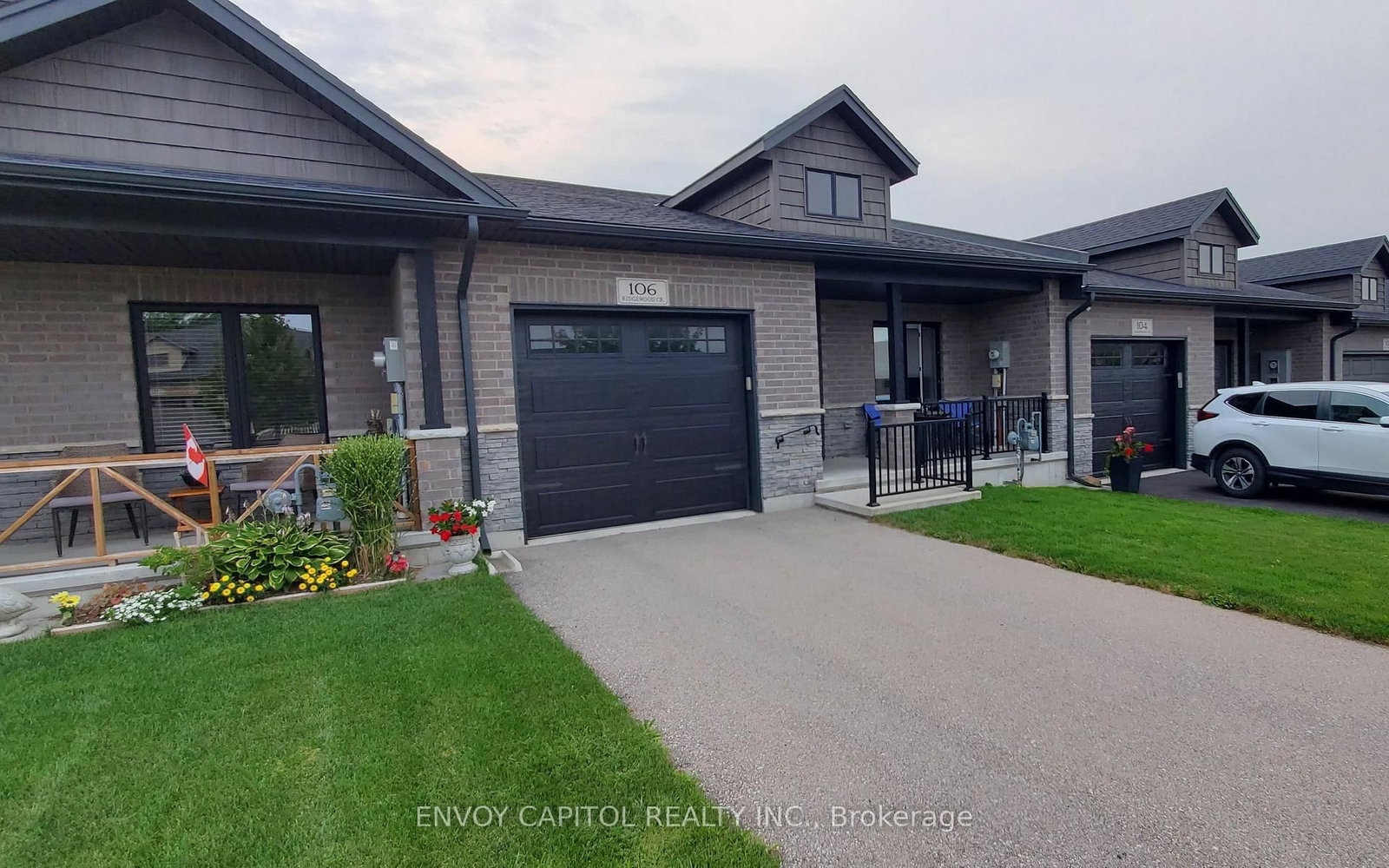 106 Ridgewood Crescent • St. Marys, ON photo 3